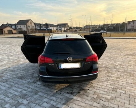 Черный Опель Астра, объемом двигателя 1.6 л и пробегом 290 тыс. км за 8700 $, фото 2 на Automoto.ua