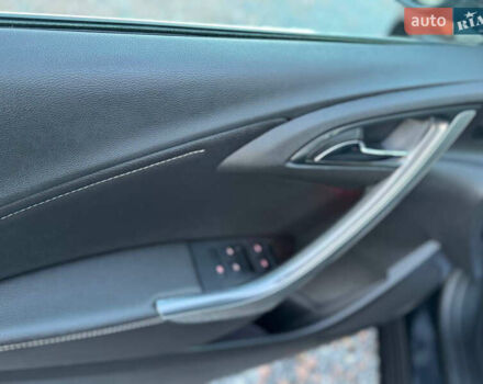 Опель Астра 2015 у Дрогобичі на Automoto.ua Чорний Опель Астра, об'ємом двигуна 1.6 л та пробігом 196 тис. км за 8550 $, фото 39 на Automoto.ua