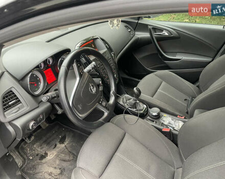 Черный Опель Астра, объемом двигателя 1.6 л и пробегом 250 тыс. км за 8800 $, фото 11 на Automoto.ua