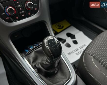 Черный Опель Астра, объемом двигателя 1.6 л и пробегом 145 тыс. км за 9600 $, фото 16 на Automoto.ua