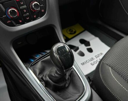 Черный Опель Астра, объемом двигателя 1.6 л и пробегом 145 тыс. км за 9600 $, фото 16 на Automoto.ua