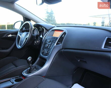 Черный Опель Астра, объемом двигателя 1.6 л и пробегом 205 тыс. км за 8290 $, фото 95 на Automoto.ua