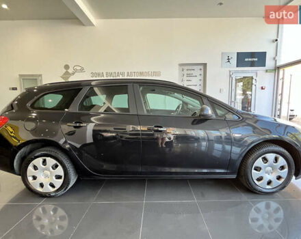 Черный Опель Астра, объемом двигателя 1.6 л и пробегом 289 тыс. км за 8400 $, фото 7 на Automoto.ua