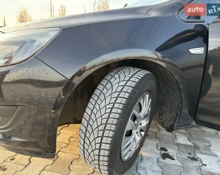 Черный Опель Астра, объемом двигателя 1.6 л и пробегом 290 тыс. км за 8700 $, фото 9 на Automoto.ua