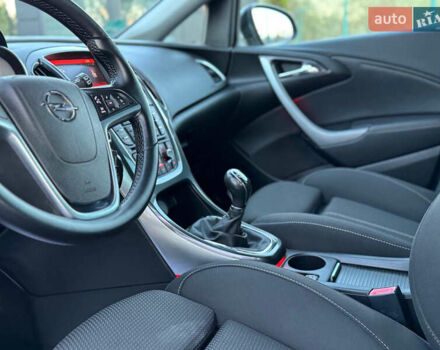 Опель Астра 2015 у Дрогобичі на Automoto.ua Чорний Опель Астра, об'ємом двигуна 1.6 л та пробігом 196 тис. км за 8550 $, фото 60 на Automoto.ua