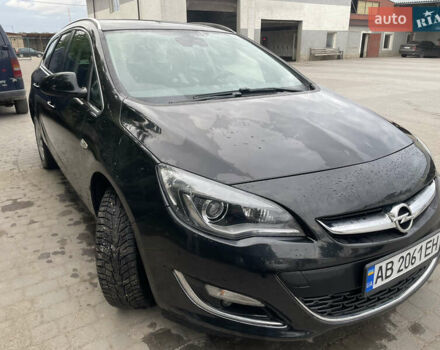 Черный Опель Астра, объемом двигателя 1.6 л и пробегом 250 тыс. км за 8800 $, фото 4 на Automoto.ua