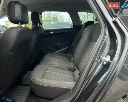 Черный Опель Астра, объемом двигателя 1.6 л и пробегом 145 тыс. км за 9600 $, фото 19 на Automoto.ua