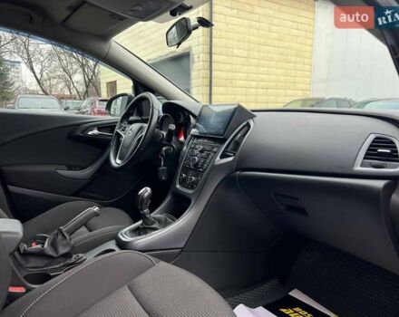 Черный Опель Астра, объемом двигателя 1.6 л и пробегом 145 тыс. км за 9600 $, фото 22 на Automoto.ua