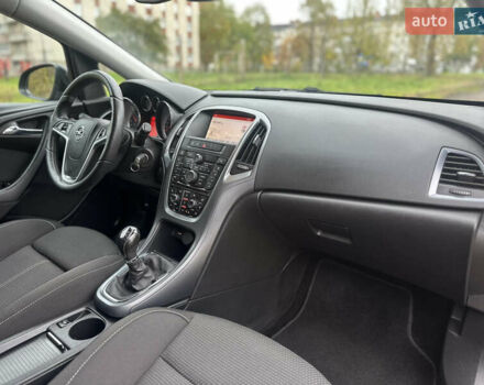 Черный Опель Астра, объемом двигателя 1.6 л и пробегом 205 тыс. км за 8290 $, фото 63 на Automoto.ua