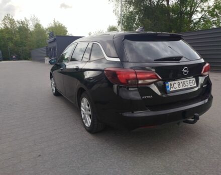 Черный Опель Астра, объемом двигателя 1.6 л и пробегом 240 тыс. км за 9533 $, фото 6 на Automoto.ua