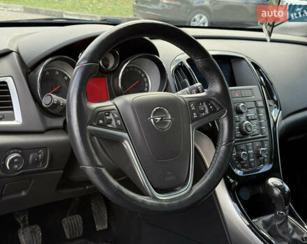 Черный Опель Астра, объемом двигателя 1.6 л и пробегом 220 тыс. км за 9900 $, фото 16 на Automoto.ua