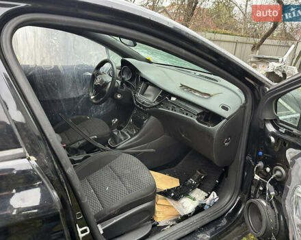 Черный Опель Астра, объемом двигателя 1.6 л и пробегом 250 тыс. км за 3200 $, фото 7 на Automoto.ua