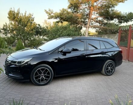 Черный Опель Астра, объемом двигателя 1.6 л и пробегом 190 тыс. км за 10600 $, фото 1 на Automoto.ua