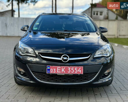 Черный Опель Астра, объемом двигателя 1.6 л и пробегом 220 тыс. км за 9900 $, фото 2 на Automoto.ua