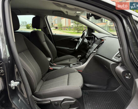 Черный Опель Астра, объемом двигателя 1.6 л и пробегом 243 тыс. км за 10350 $, фото 51 на Automoto.ua