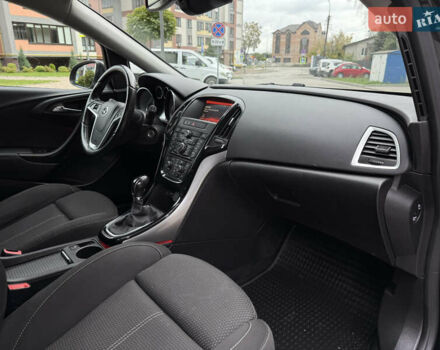 Черный Опель Астра, объемом двигателя 1.6 л и пробегом 243 тыс. км за 10350 $, фото 50 на Automoto.ua
