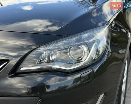 Черный Опель Астра, объемом двигателя 1.6 л и пробегом 220 тыс. км за 9900 $, фото 13 на Automoto.ua