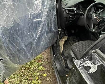 Черный Опель Астра, объемом двигателя 1.6 л и пробегом 250 тыс. км за 3200 $, фото 15 на Automoto.ua