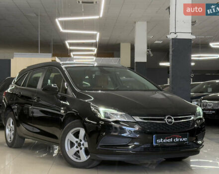 Черный Опель Астра, объемом двигателя 1.6 л и пробегом 227 тыс. км за 11779 $, фото 2 на Automoto.ua