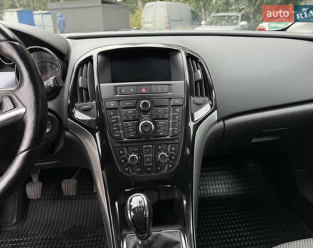 Черный Опель Астра, объемом двигателя 1.6 л и пробегом 243 тыс. км за 10350 $, фото 23 на Automoto.ua