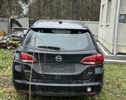 Черный Опель Астра, объемом двигателя 1.6 л и пробегом 250 тыс. км за 3200 $, фото 5 на Automoto.ua