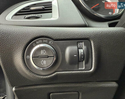 Черный Опель Астра, объемом двигателя 1.6 л и пробегом 243 тыс. км за 10350 $, фото 22 на Automoto.ua