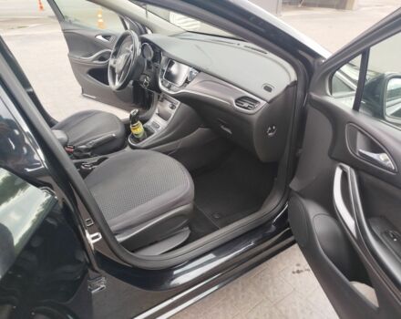 Черный Опель Астра, объемом двигателя 1.6 л и пробегом 240 тыс. км за 9533 $, фото 15 на Automoto.ua