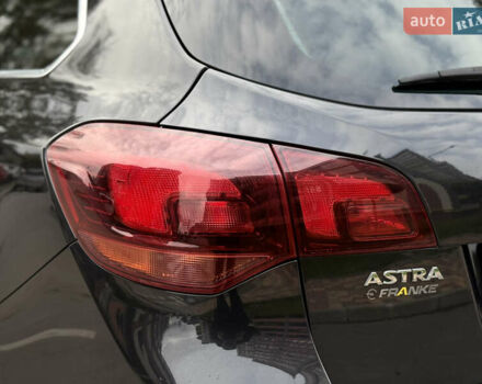 Черный Опель Астра, объемом двигателя 1.6 л и пробегом 243 тыс. км за 10350 $, фото 14 на Automoto.ua