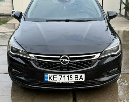Черный Опель Астра, объемом двигателя 1.6 л и пробегом 173 тыс. км за 12000 $, фото 1 на Automoto.ua