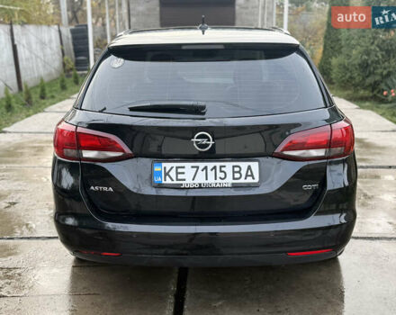 Черный Опель Астра, объемом двигателя 1.6 л и пробегом 173 тыс. км за 12000 $, фото 4 на Automoto.ua
