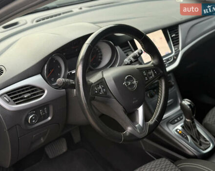 Черный Опель Астра, объемом двигателя 1.6 л и пробегом 173 тыс. км за 12000 $, фото 6 на Automoto.ua