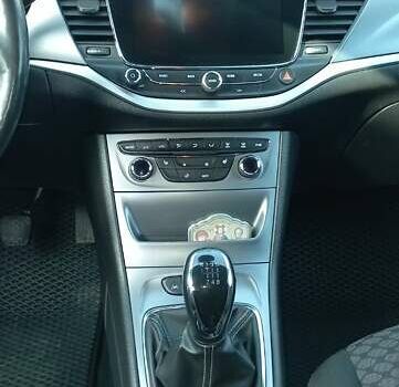 Черный Опель Астра, объемом двигателя 1.6 л и пробегом 178 тыс. км за 10500 $, фото 12 на Automoto.ua