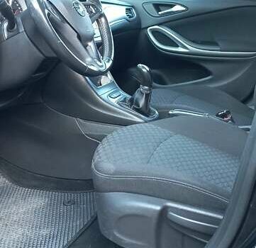 Черный Опель Астра, объемом двигателя 1.6 л и пробегом 178 тыс. км за 10500 $, фото 7 на Automoto.ua