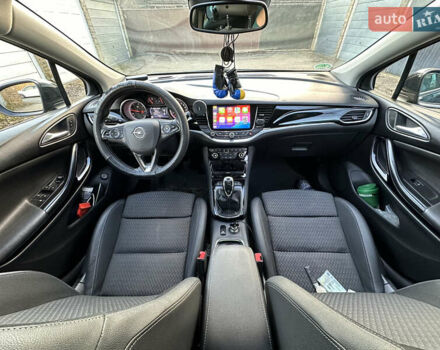 Черный Опель Астра, объемом двигателя 1.6 л и пробегом 142 тыс. км за 12000 $, фото 12 на Automoto.ua