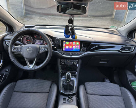 Черный Опель Астра, объемом двигателя 1.6 л и пробегом 142 тыс. км за 12000 $, фото 13 на Automoto.ua