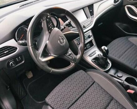 Черный Опель Астра, объемом двигателя 1.5 л и пробегом 172 тыс. км за 11800 $, фото 6 на Automoto.ua