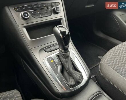 Черный Опель Астра, объемом двигателя 1.5 л и пробегом 134 тыс. км за 13990 $, фото 27 на Automoto.ua