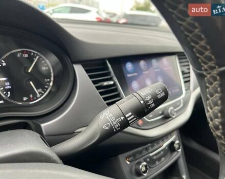 Черный Опель Астра, объемом двигателя 1.5 л и пробегом 134 тыс. км за 14490 $, фото 19 на Automoto.ua