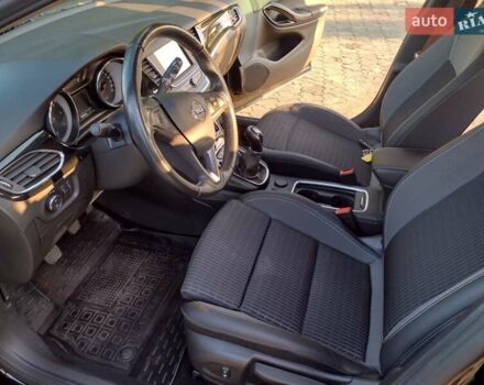 Черный Опель Астра, объемом двигателя 1.5 л и пробегом 120 тыс. км за 13800 $, фото 31 на Automoto.ua