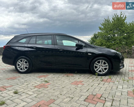 Черный Опель Астра, объемом двигателя 1.5 л и пробегом 125 тыс. км за 13700 $, фото 4 на Automoto.ua