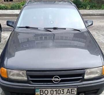 Опель Астра 1993 в Тернополе на Automoto.ua Черный Опель Астра, объемом двигателя 1.4 л и пробегом 256 тыс. км за 1450 $, фото 1 на Automoto.ua