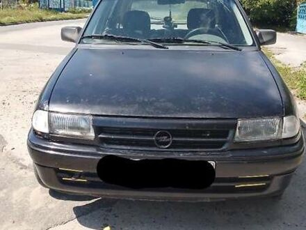 Опель Астра 1994 в Сокинянах на Automoto.ua Черный Опель Астра, объемом двигателя 1.4 л и пробегом 200 тыс. км за 1000 $, фото 1 на Automoto.ua