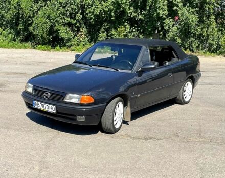 Чорний Опель Астра, об'ємом двигуна 1.6 л та пробігом 222 тис. км за 2700 $, фото 1 на Automoto.ua