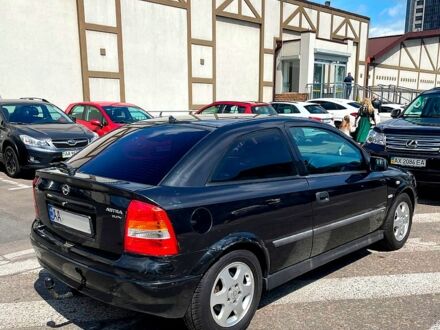 Чорний Опель Астра, об'ємом двигуна 2 л та пробігом 371 тис. км за 2600 $, фото 1 на Automoto.ua