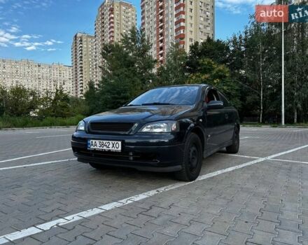 Черный Опель Астра, объемом двигателя 1.6 л и пробегом 290 тыс. км за 3900 $, фото 1 на Automoto.ua