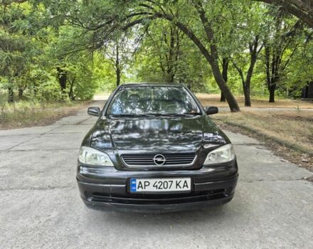 Черный Опель Астра, объемом двигателя 1.6 л и пробегом 202 тыс. км за 2200 $, фото 1 на Automoto.ua