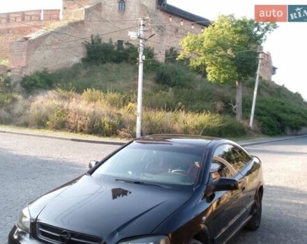 Черный Опель Астра, объемом двигателя 1.8 л и пробегом 320 тыс. км за 3000 $, фото 1 на Automoto.ua