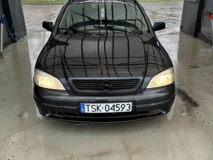 Черный Опель Астра, объемом двигателя 0 л и пробегом 200 тыс. км за 1600 $, фото 1 на Automoto.ua