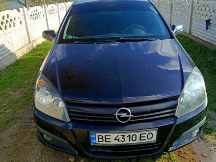 Черный Опель Астра, объемом двигателя 1.7 л и пробегом 200 тыс. км за 4200 $, фото 1 на Automoto.ua