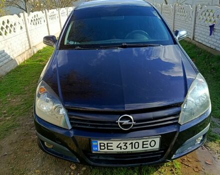 Черный Опель Астра, объемом двигателя 1.7 л и пробегом 200 тыс. км за 4200 $, фото 1 на Automoto.ua
